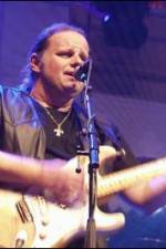 Watch Walter Trout Band in Concert - Germany Zumvo