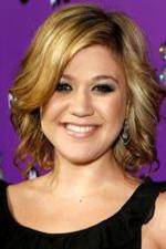 Watch Biography - Kelly Clarkson Zumvo