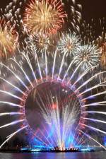 Watch New Year\'s Eve Fireworks From London Zumvo