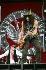 Watch Velvet Revolver: Live at Download Festival Zumvo